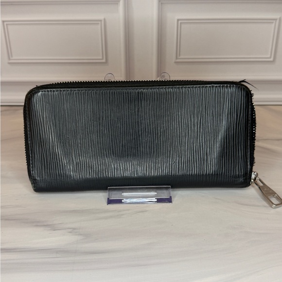 Louis Vuitton Epi Black Zippy Long Wallet – Project Piece – Authentic - Picture 3 of 12